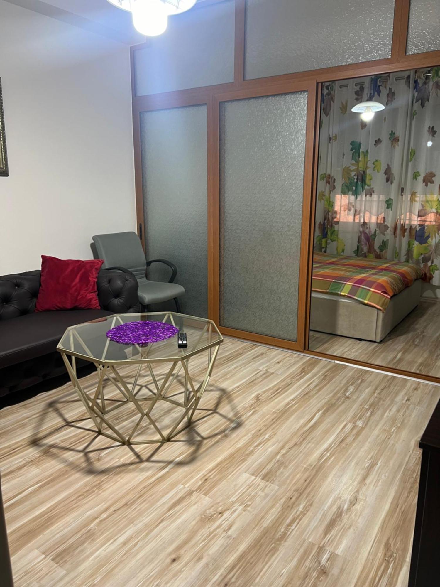 Ergi'S Studio Apartment Tirana Exterior photo