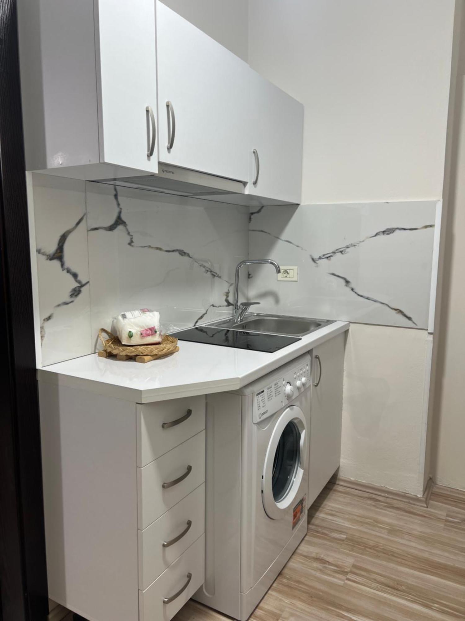 Ergi'S Studio Apartment Tirana Exterior photo